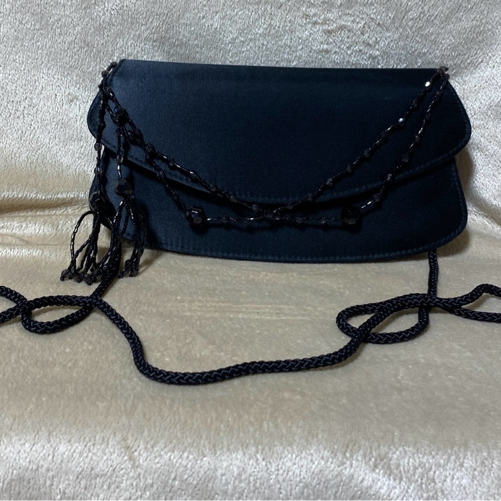 La Regale Black Beaded Clutch